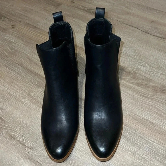Ccocci Black Womens Chelsea Ankle Boots - Picture 1 of 6